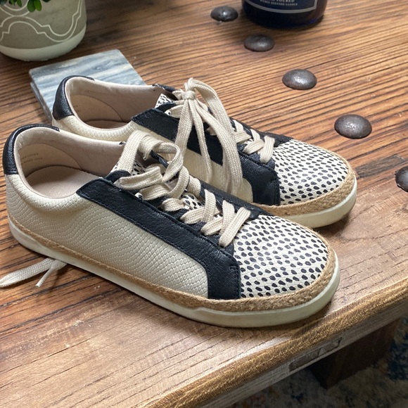 Cute multi print Tennies - Picture 1 of 3